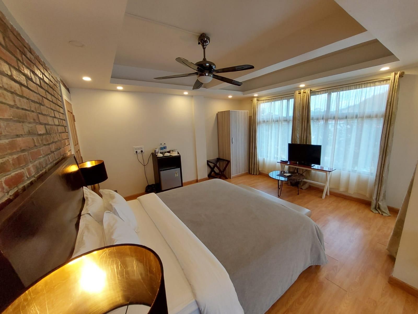 Double Room with Balcony and View