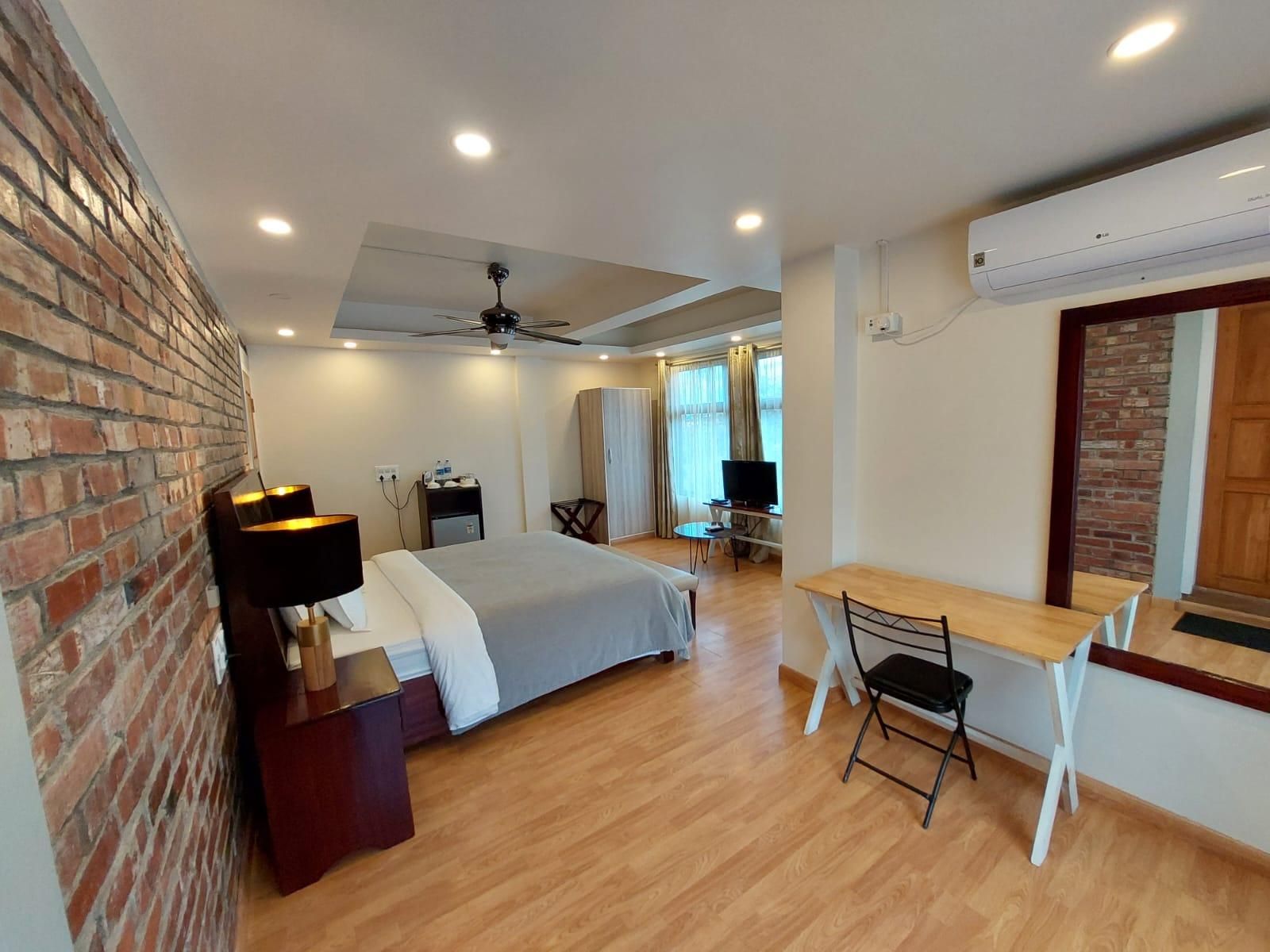 Double Room with Balcony and View