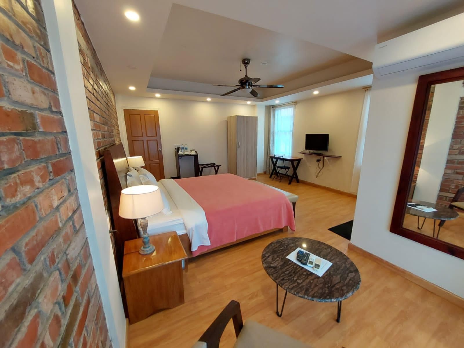 Standard Double Room with View