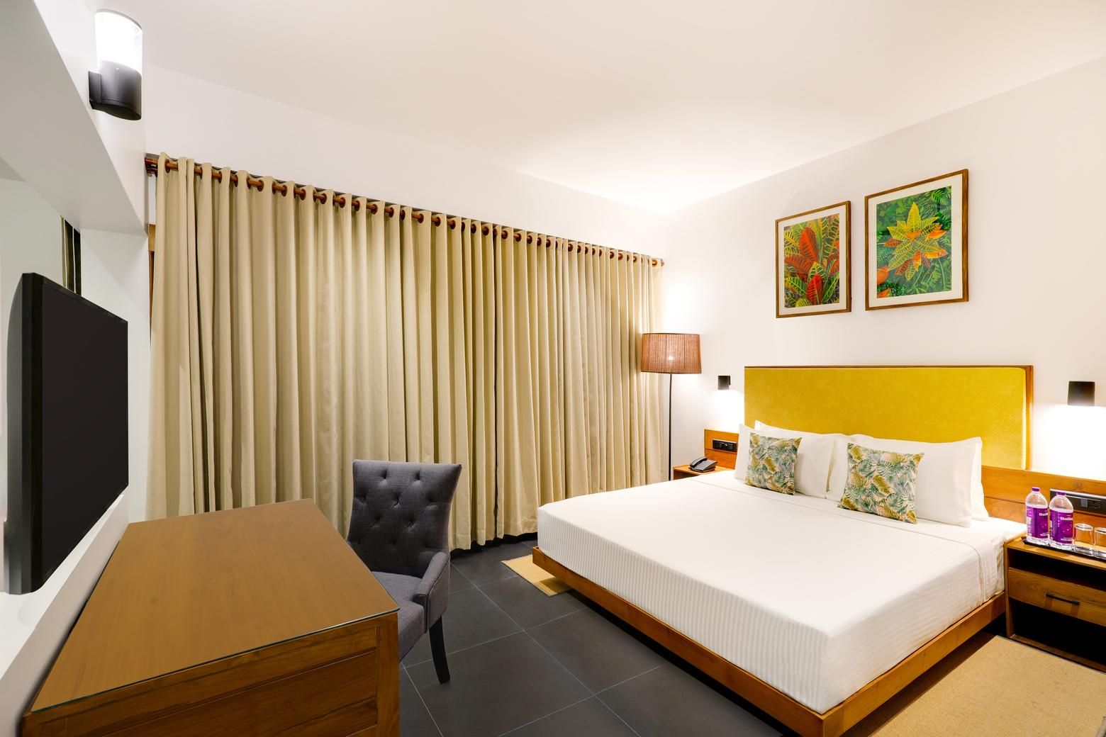 Deluxe King Room