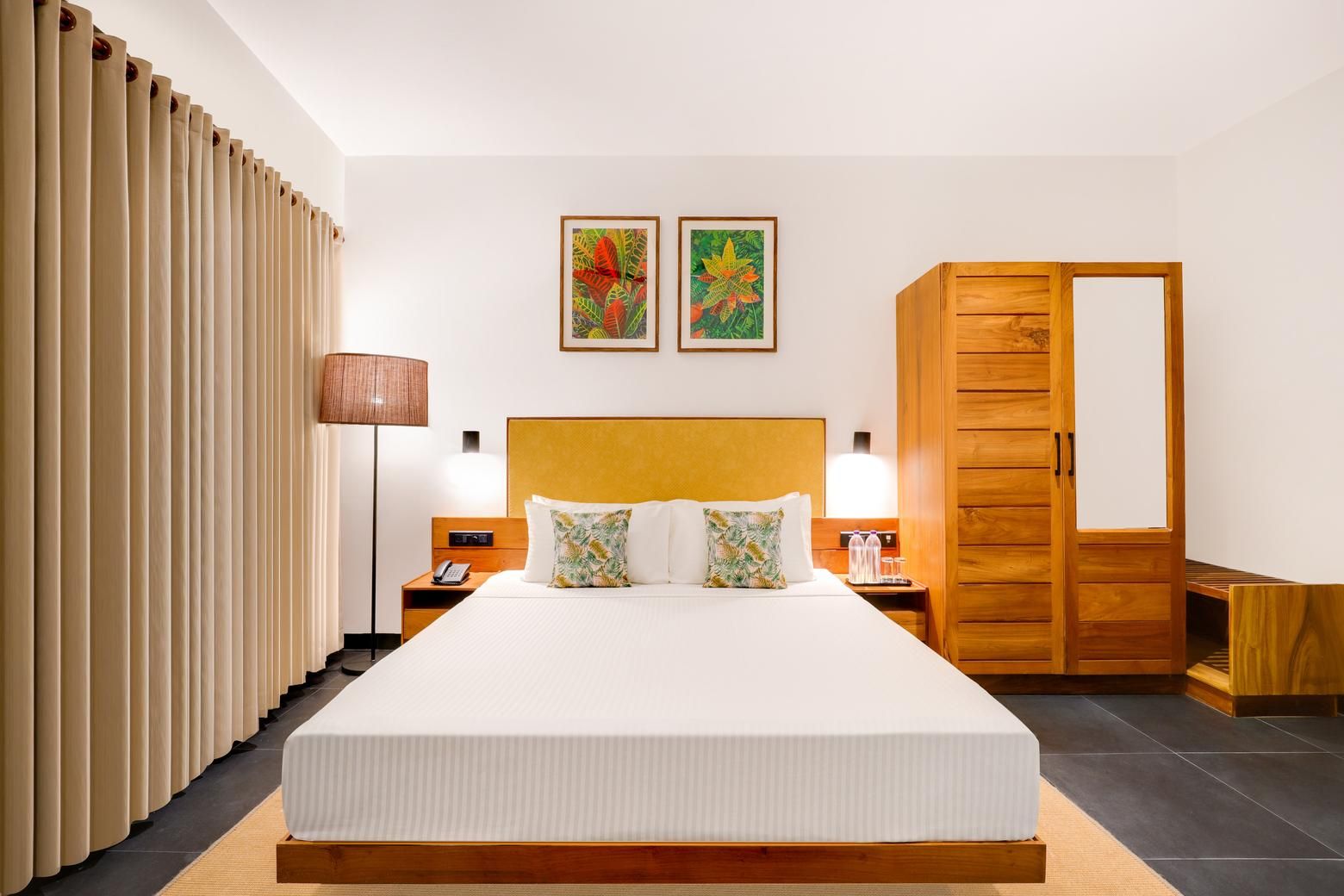 Deluxe King Room
