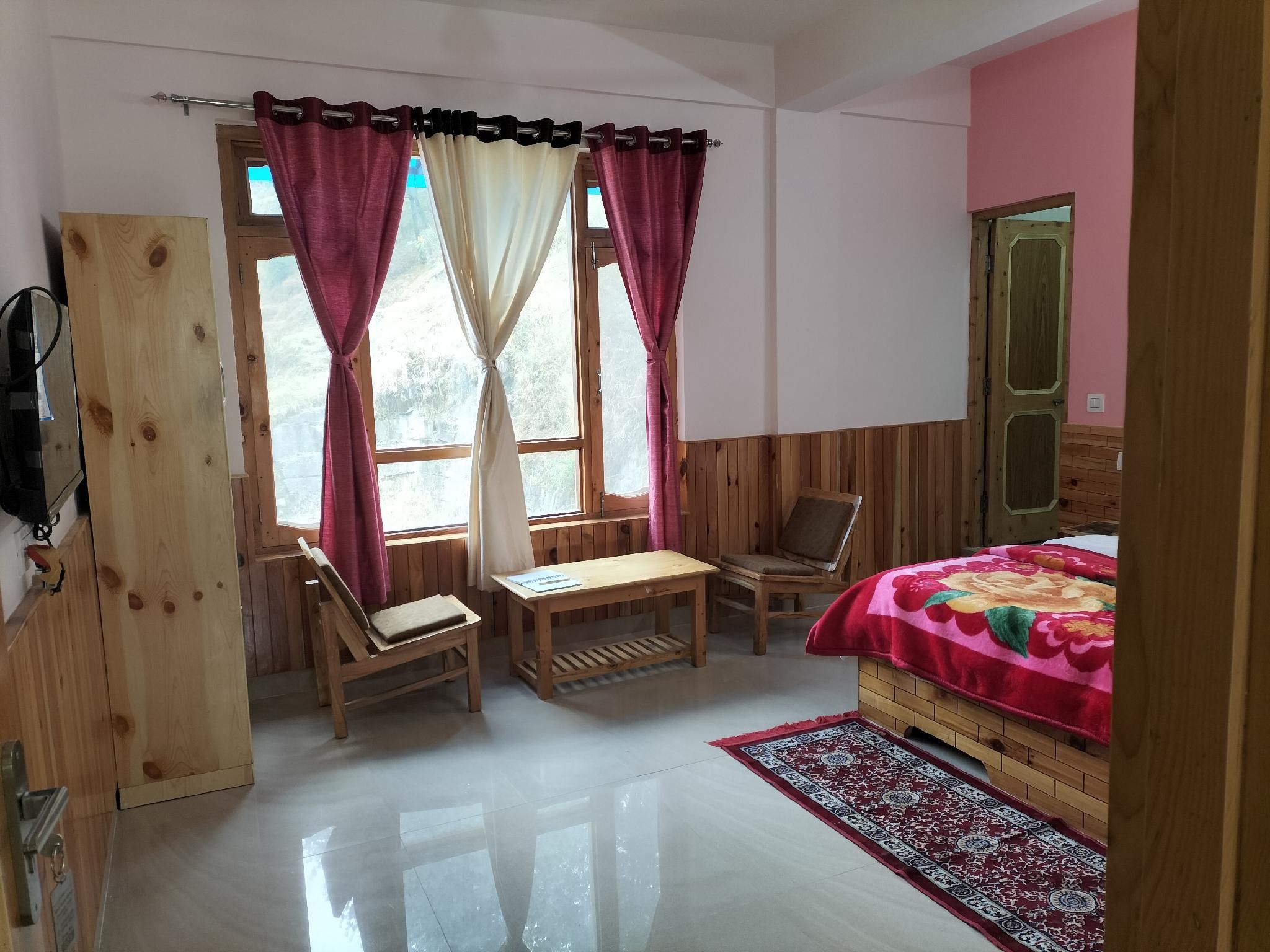 Premium Room with Valley View