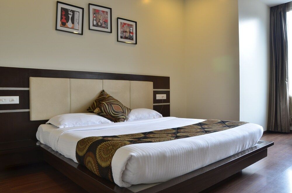 Executive Suite with Banganga Transfers