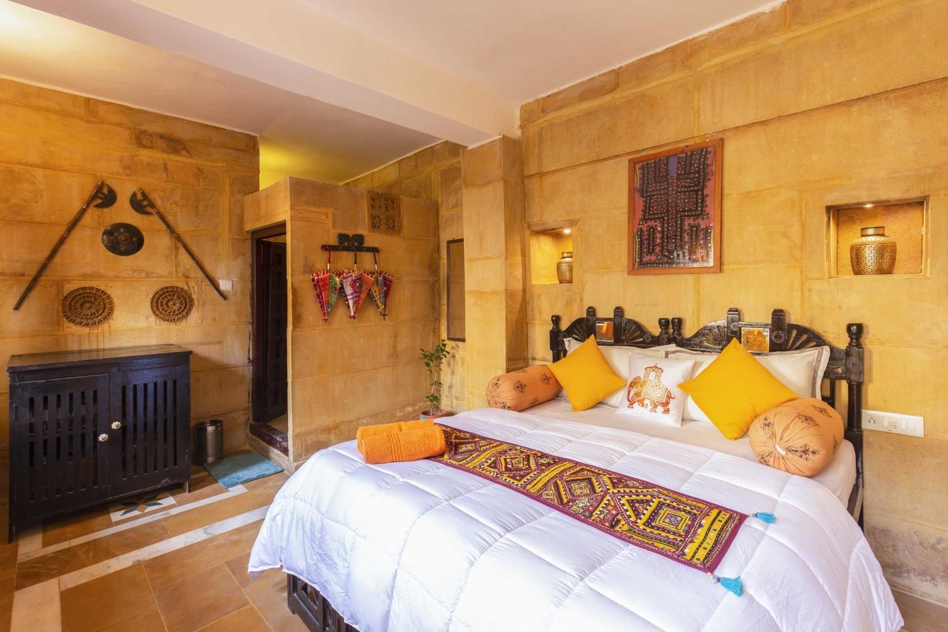 Deluxe Room with King Bed - Non-Smoking