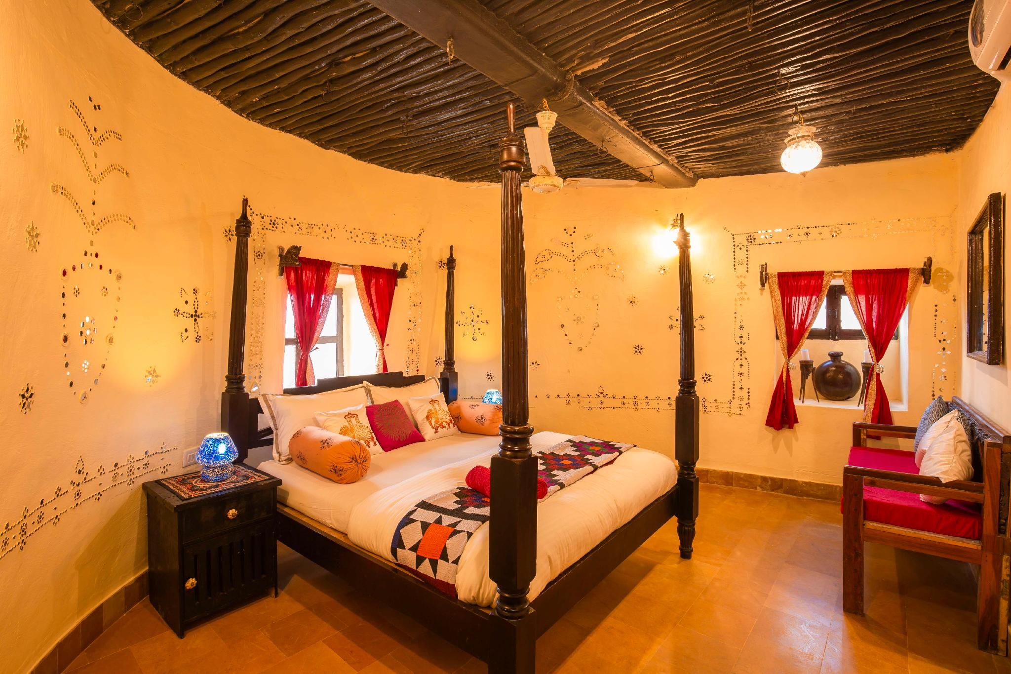 Hut Room 1