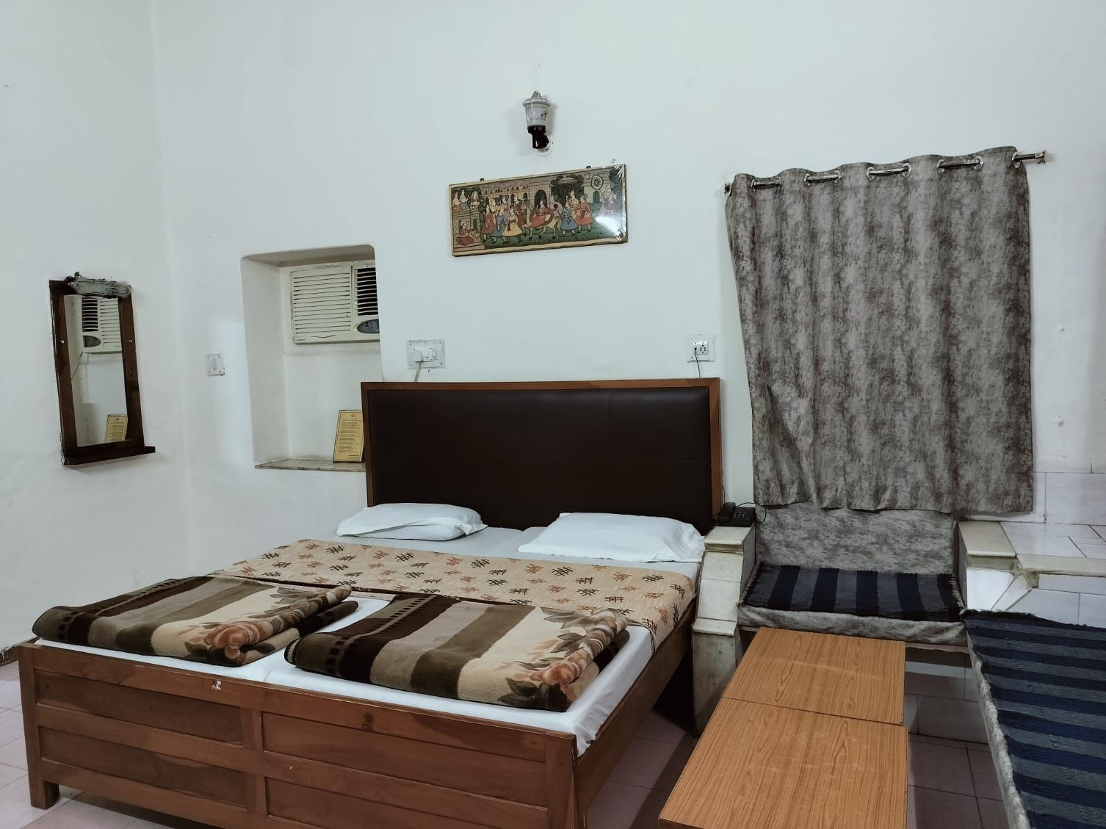 Deluxe Air Cooled Room