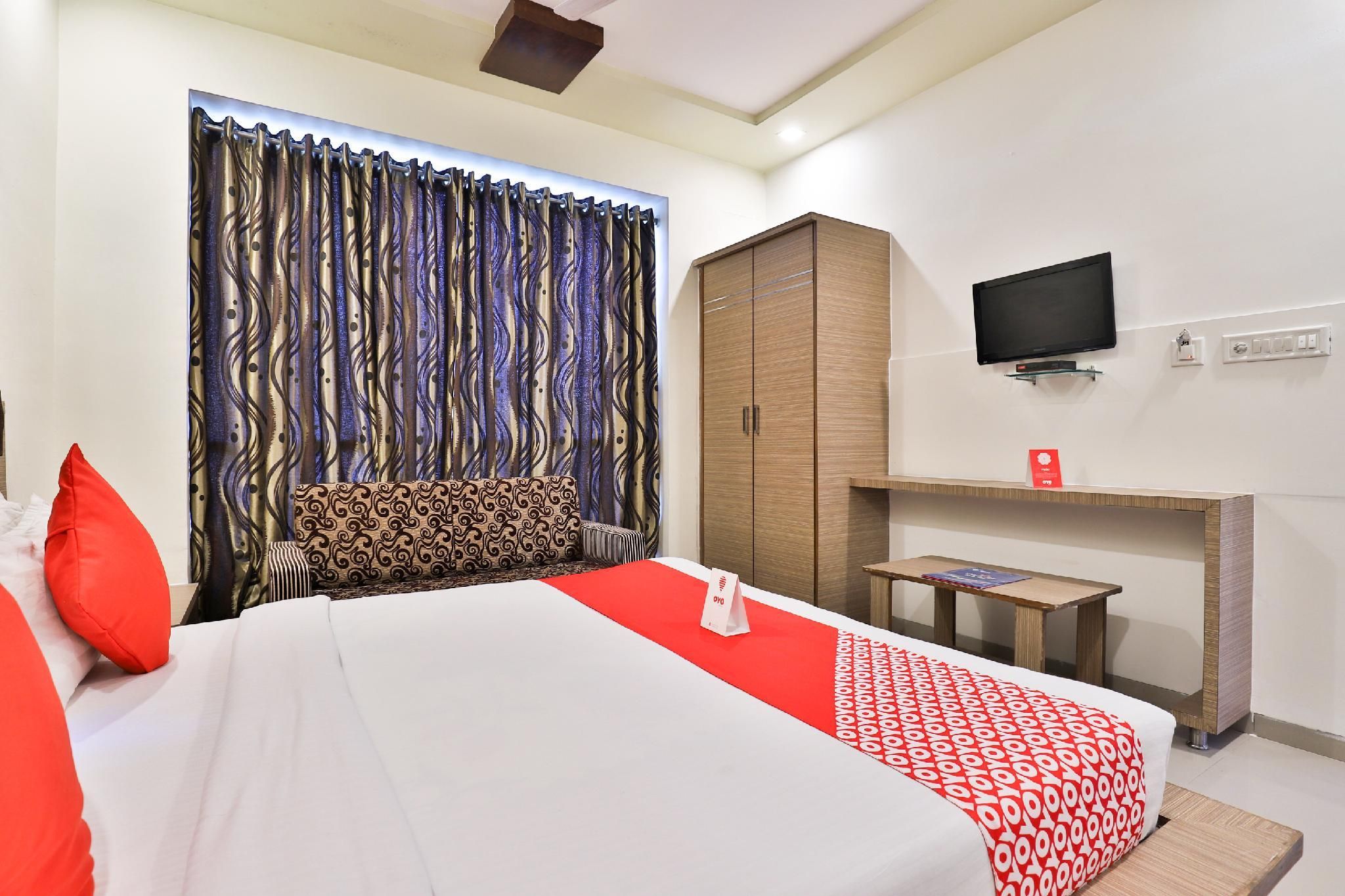 Flagship Hotel The Grand Pritam Deluxe Double or Twin 3