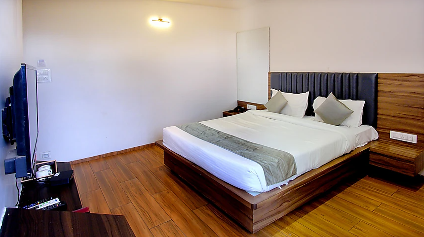 Diamond Room