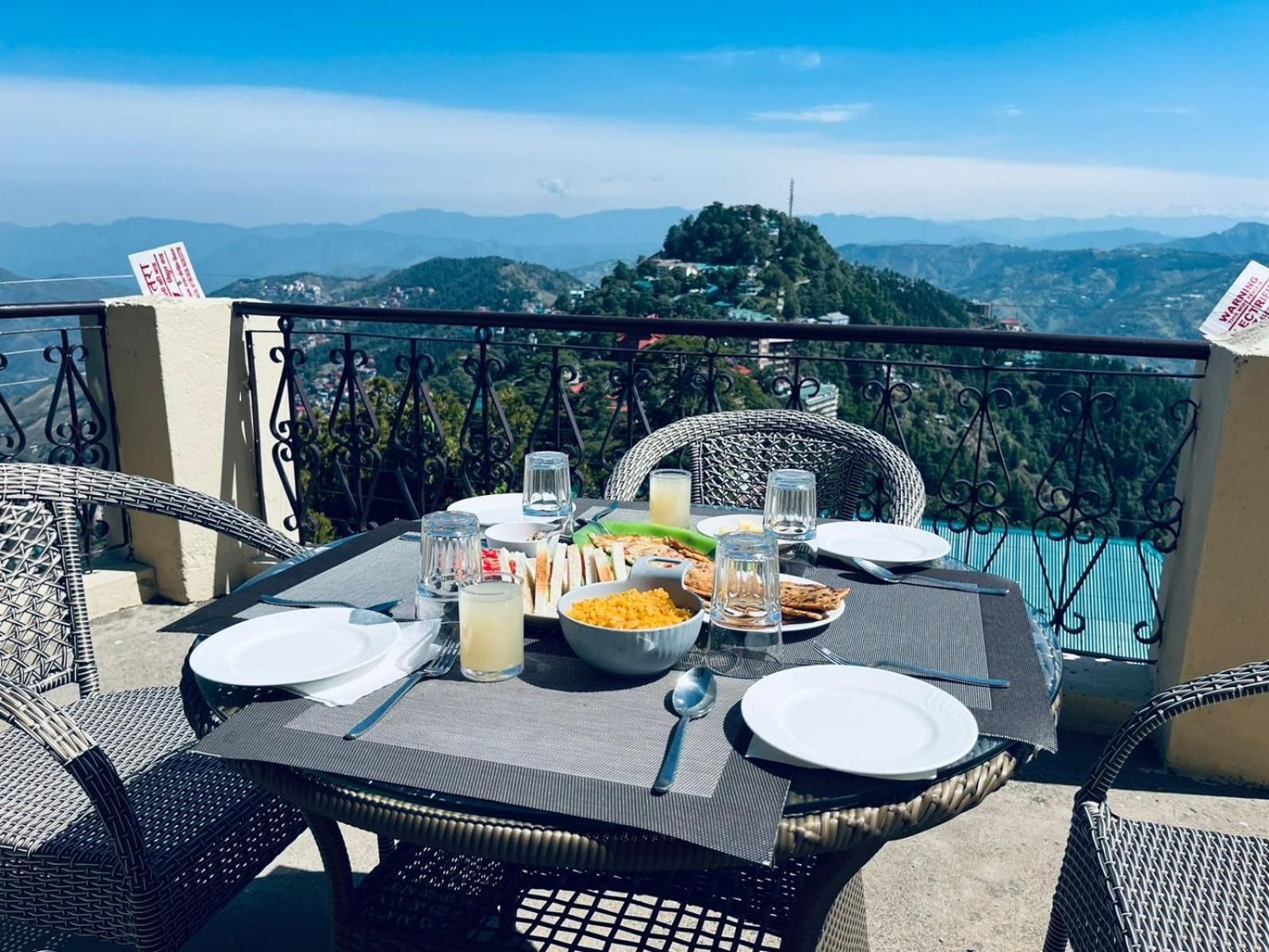Food & Dining