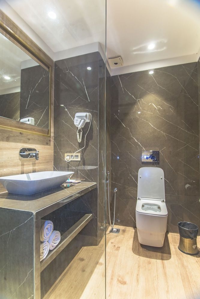 The Fern Residency, Calangute-Baga, Goa Winter Green Room 8