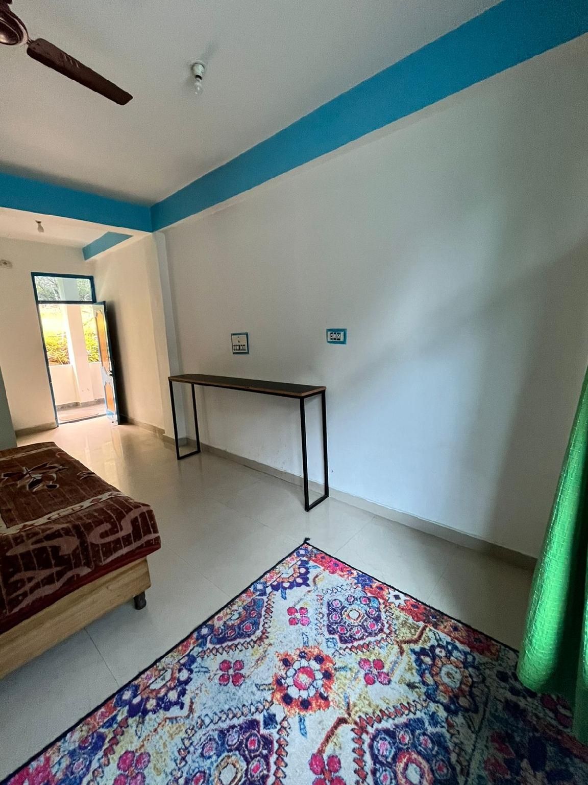 Studio Garden View King