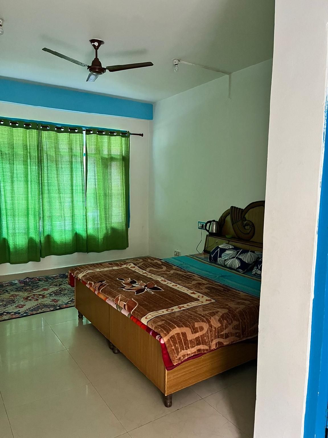 Studio Garden View King