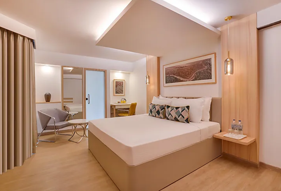 Deluxe Suite