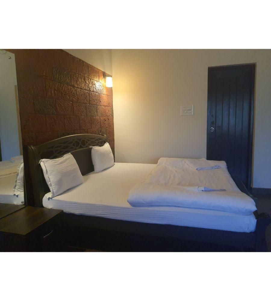 Bluebay Luxury cottages Malpe Premium Room with View