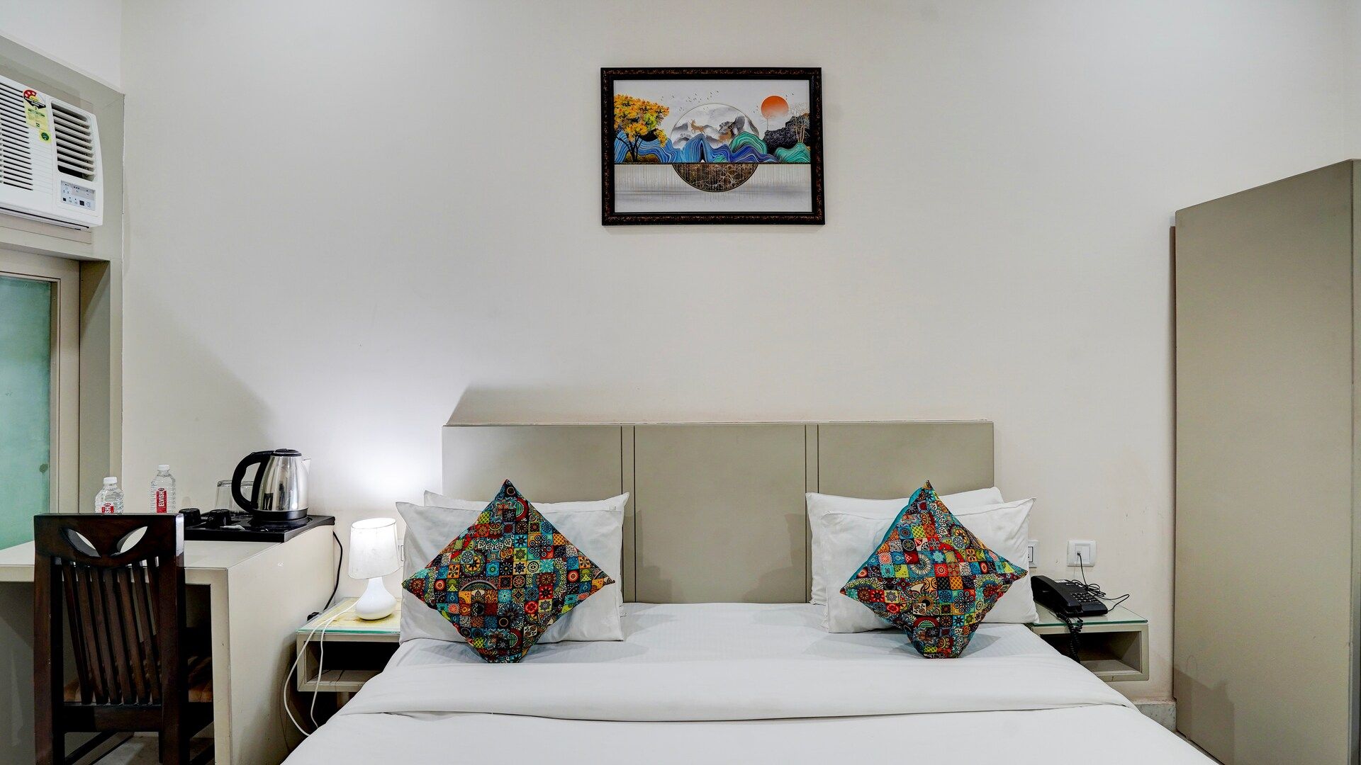  Hotel Taj Holiday Deluxe Double Room 3