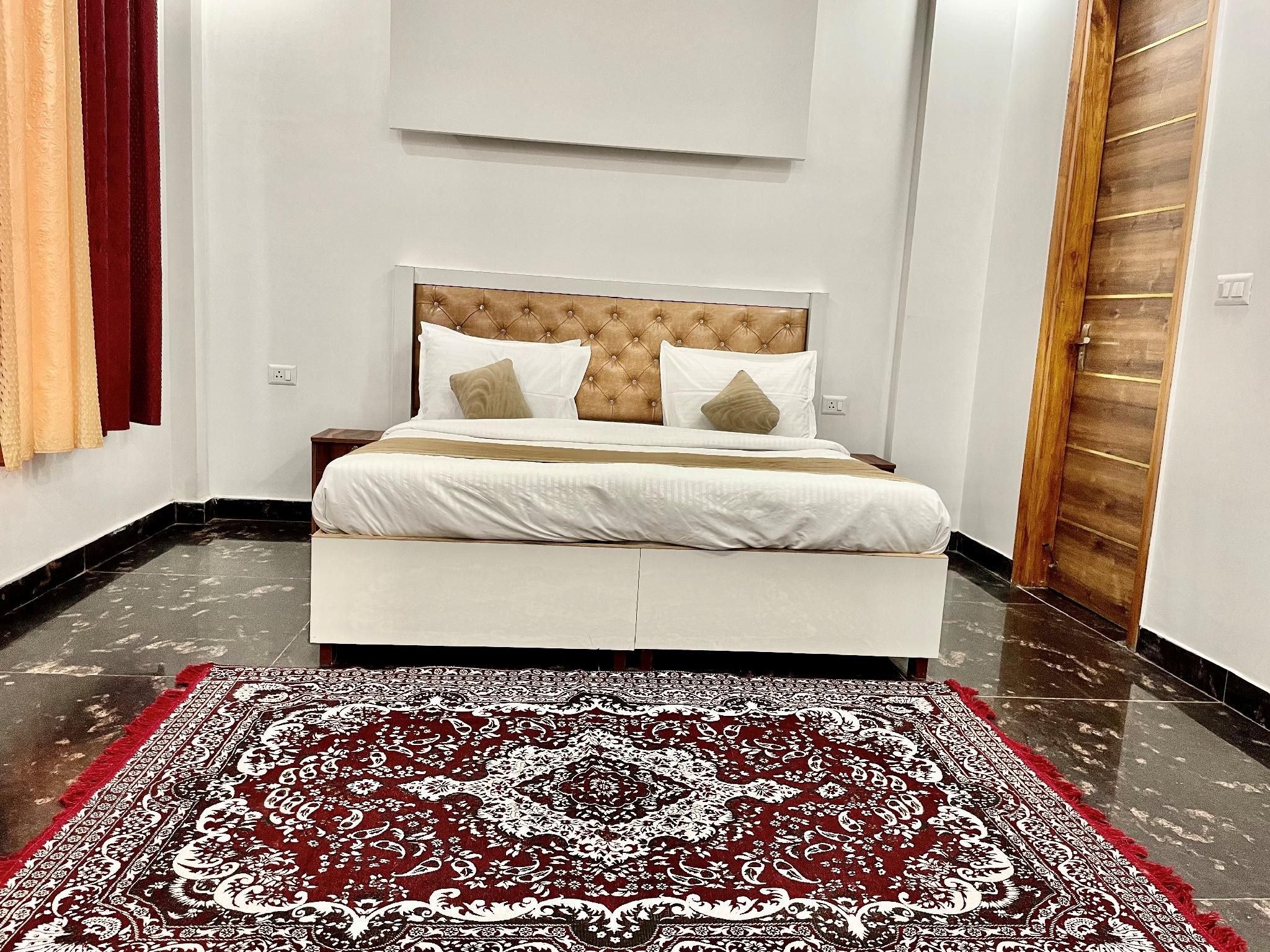 The Grand Suites - 122 Standard Room 2