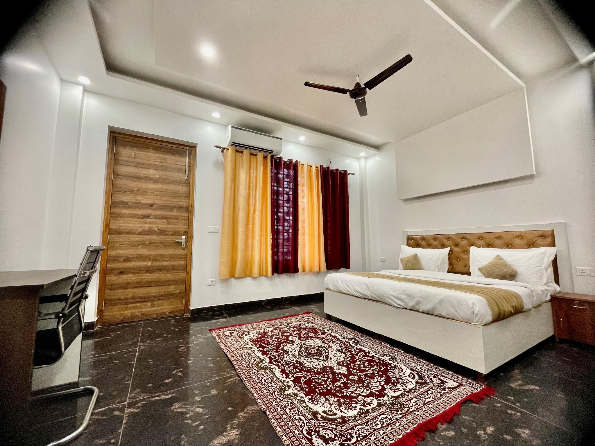 The Grand Suites - 122 Standard Room 4