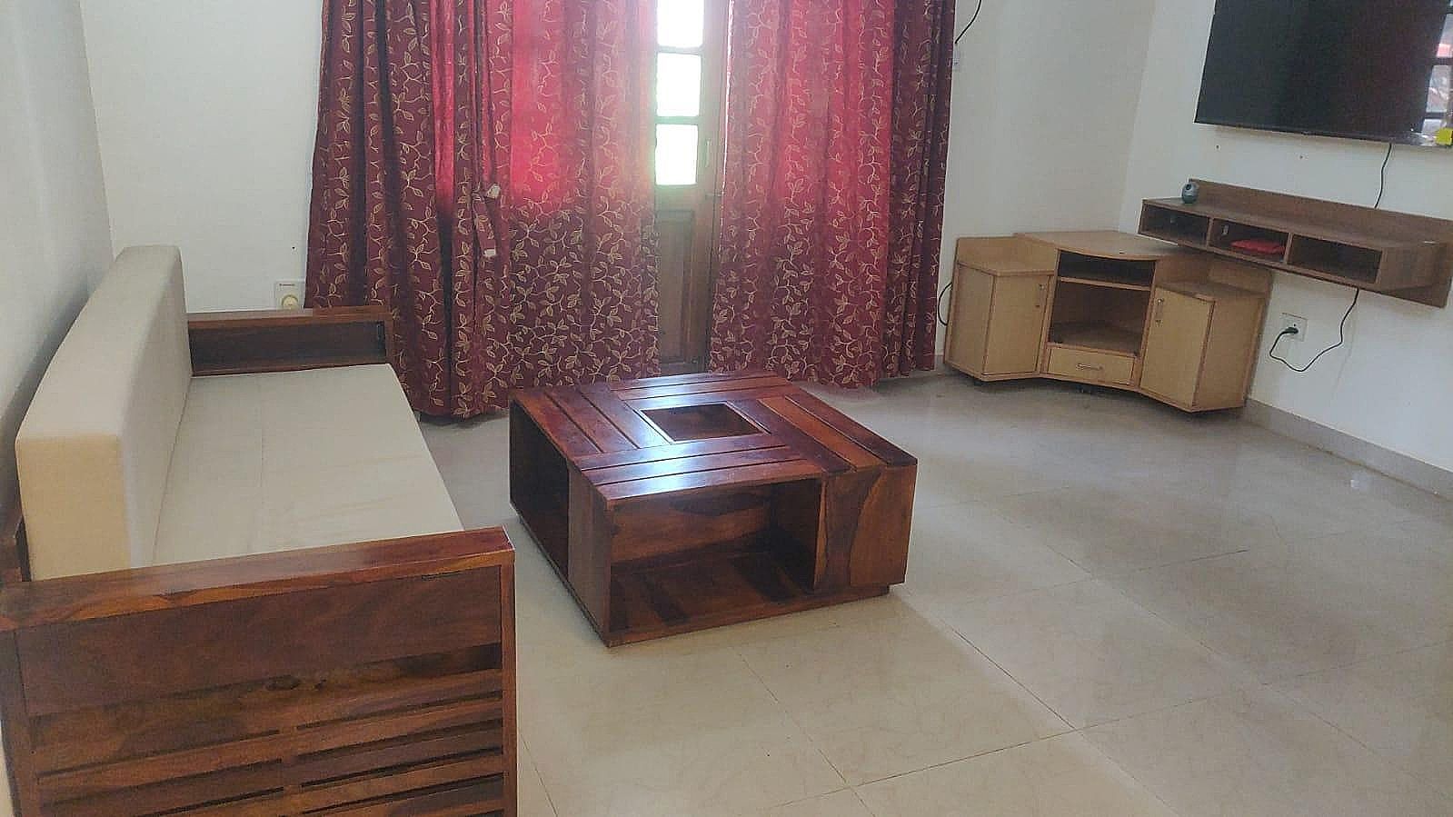 Apartment for 6 Adults with Kitchenette