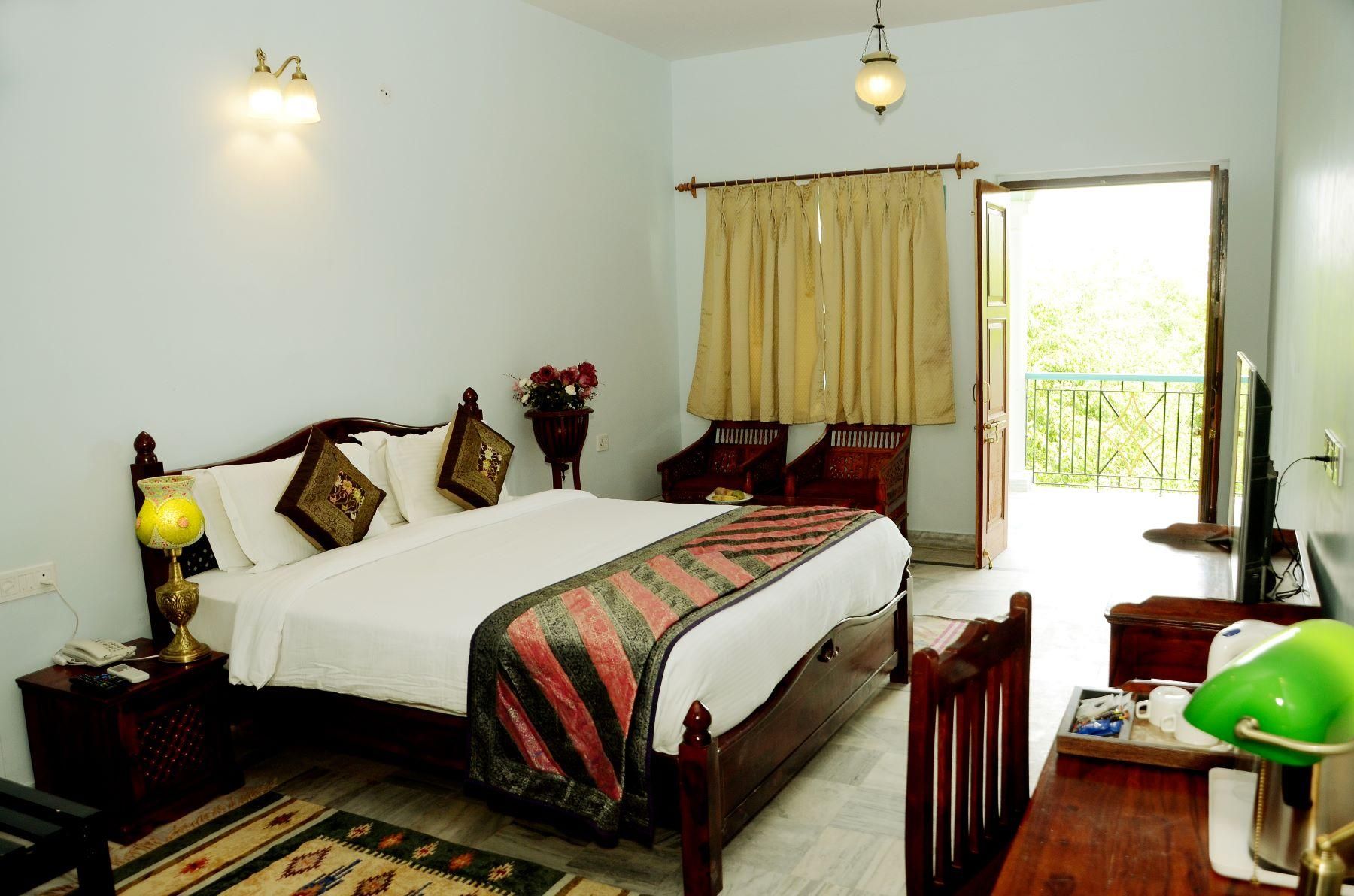 Zuper DeluxZ Room