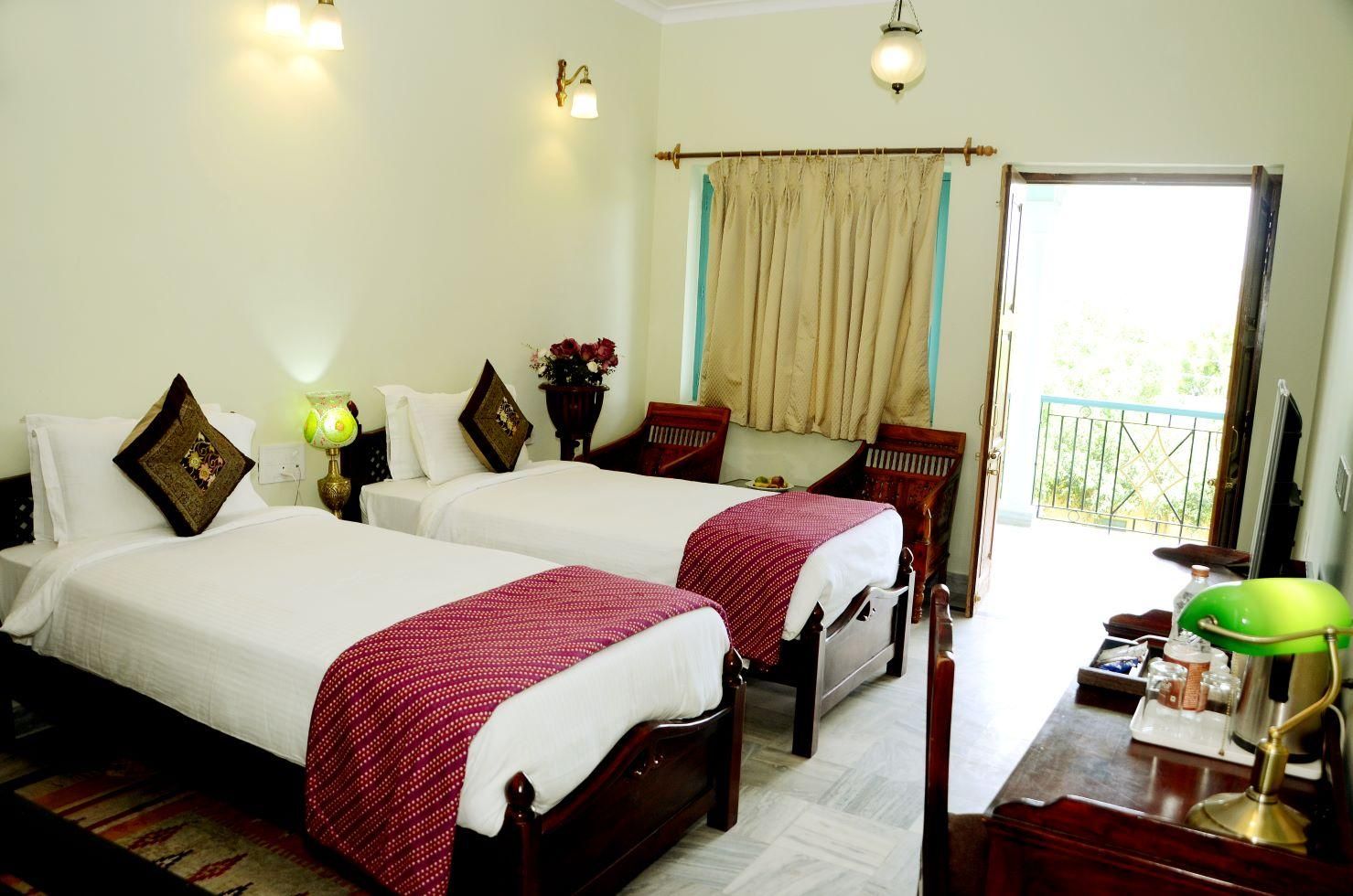 Zuper DeluxZ Room