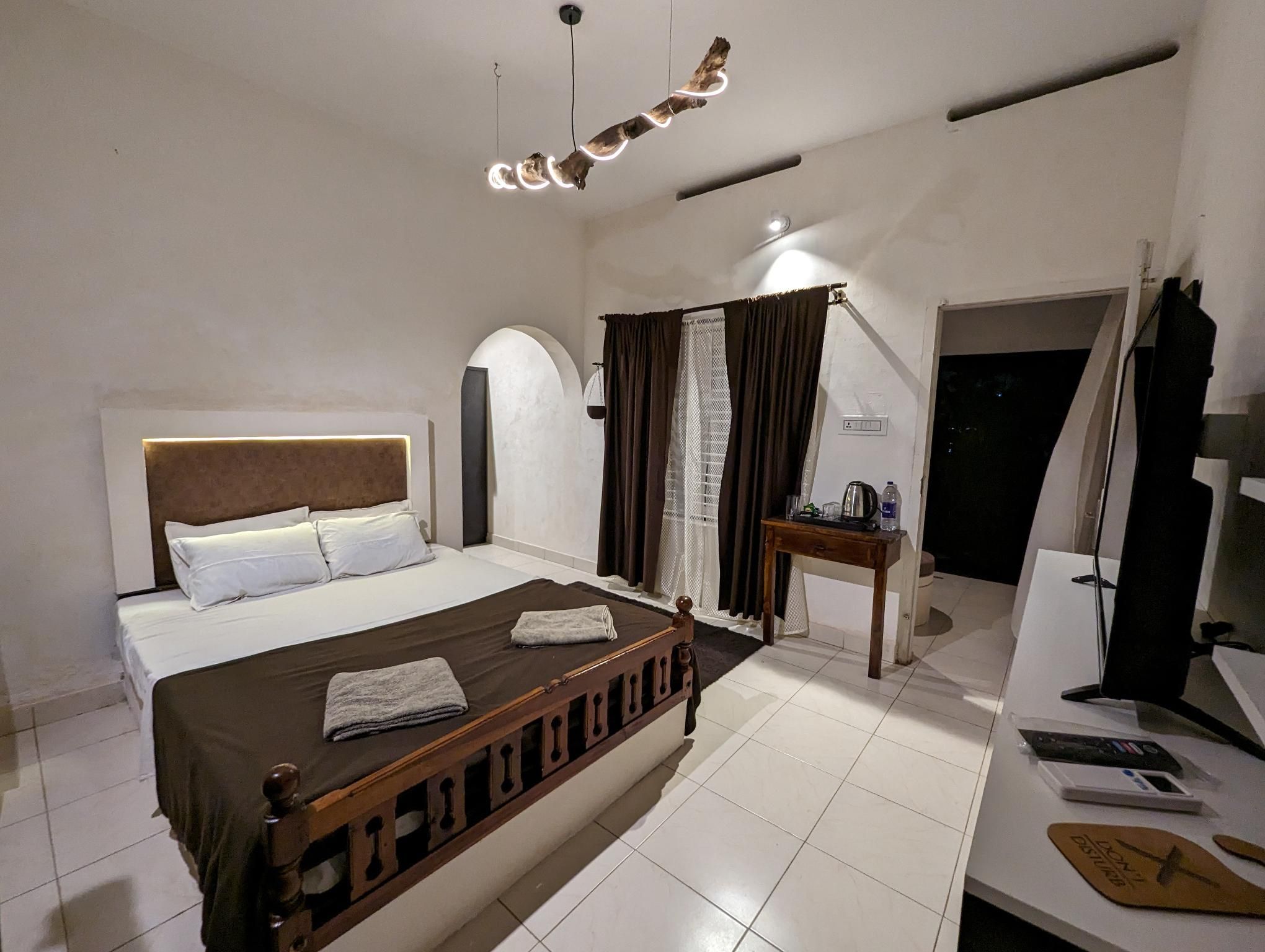 Satta Beach Deluxe Pool View Room