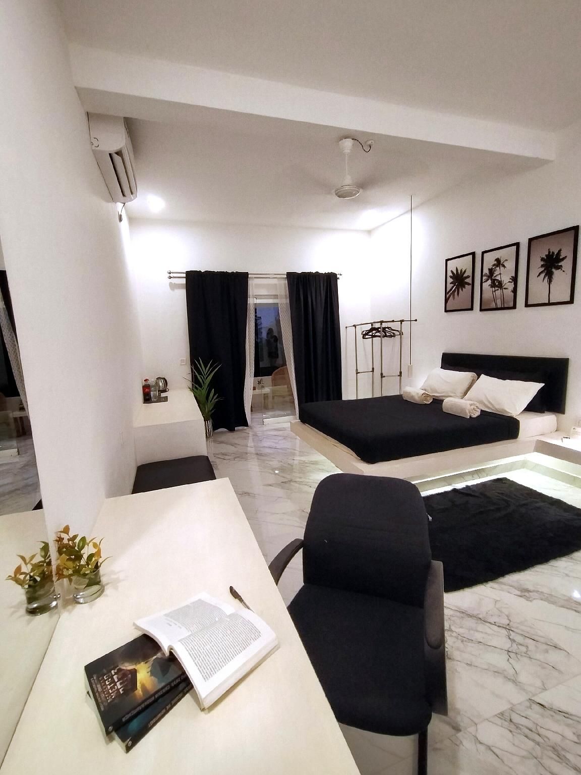 Super Deluxe Room