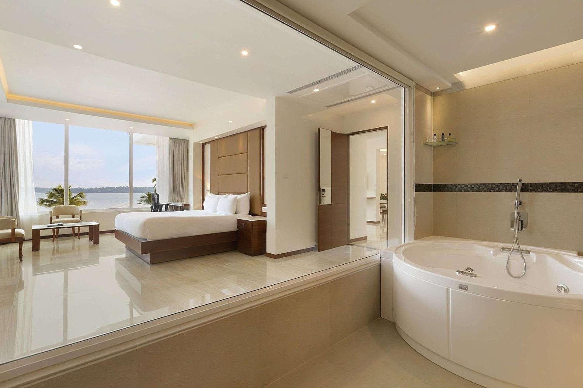 1 King Bed Non Smoking Presidential Suite