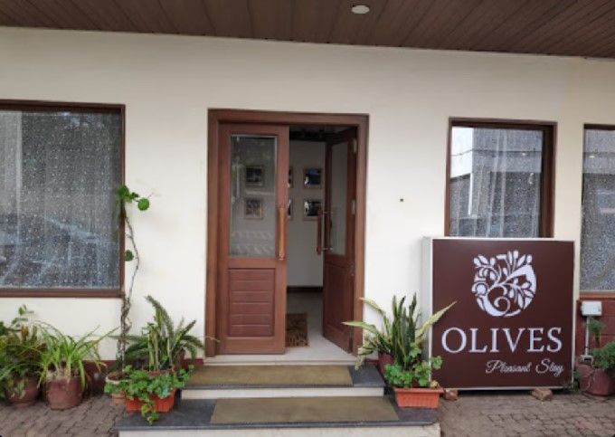 Hotel Olives Pleasant Stay