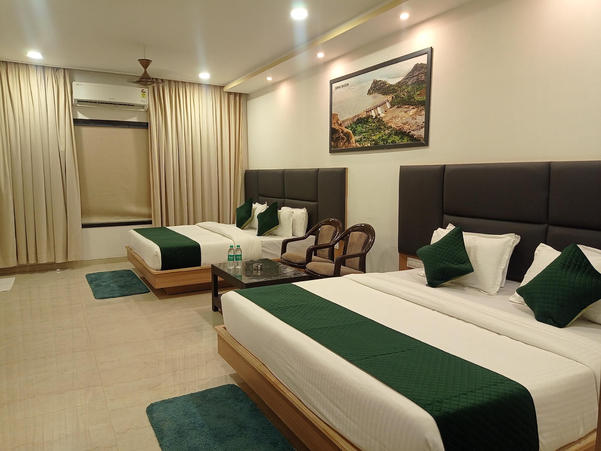 Luxury Family Suite