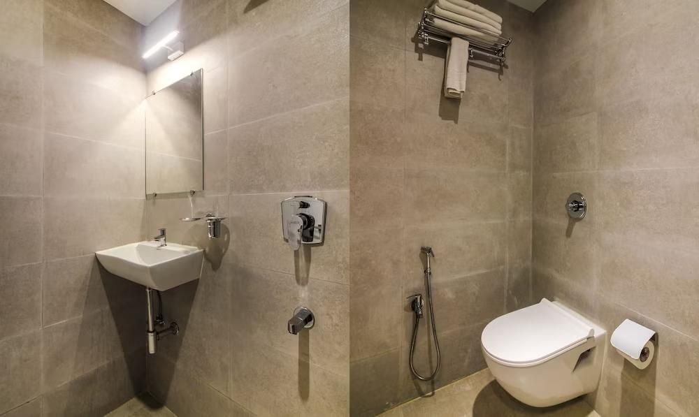 Hotel Riva International