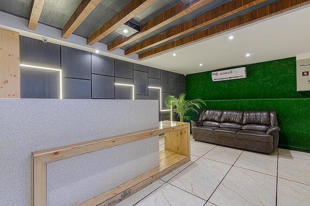 Hotel Riva International