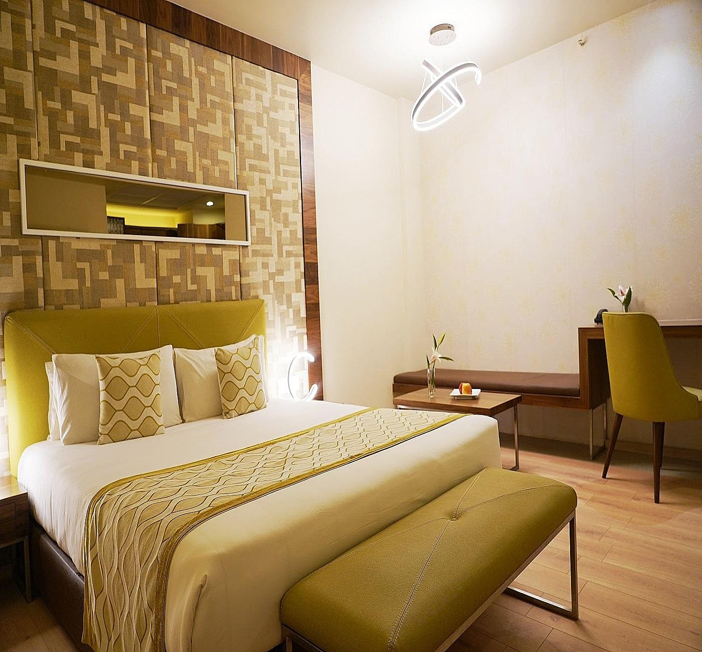 Nirvana Executive Room with Work Desk