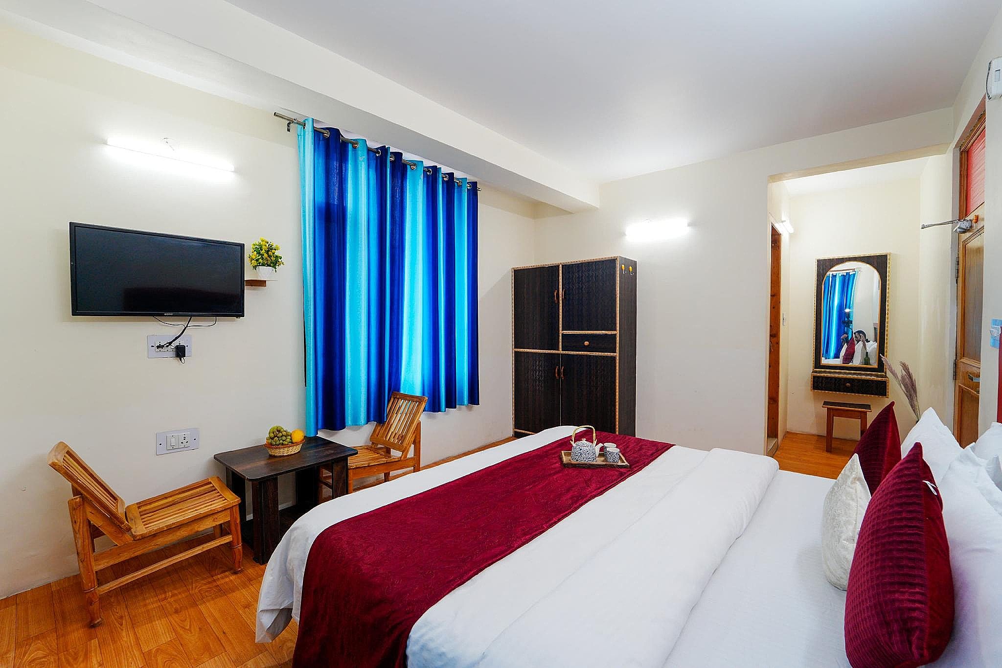 The Willow Cottage Manali Deluxe Room 2