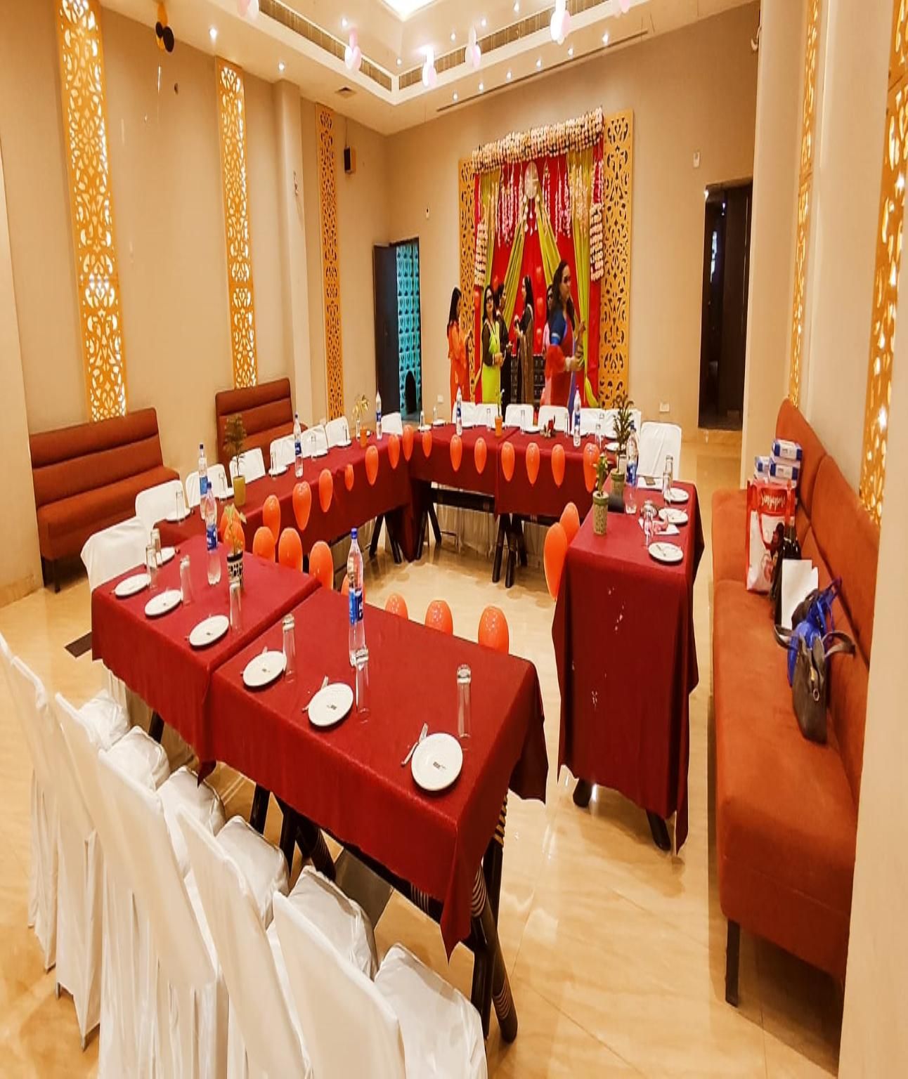 banquet hall