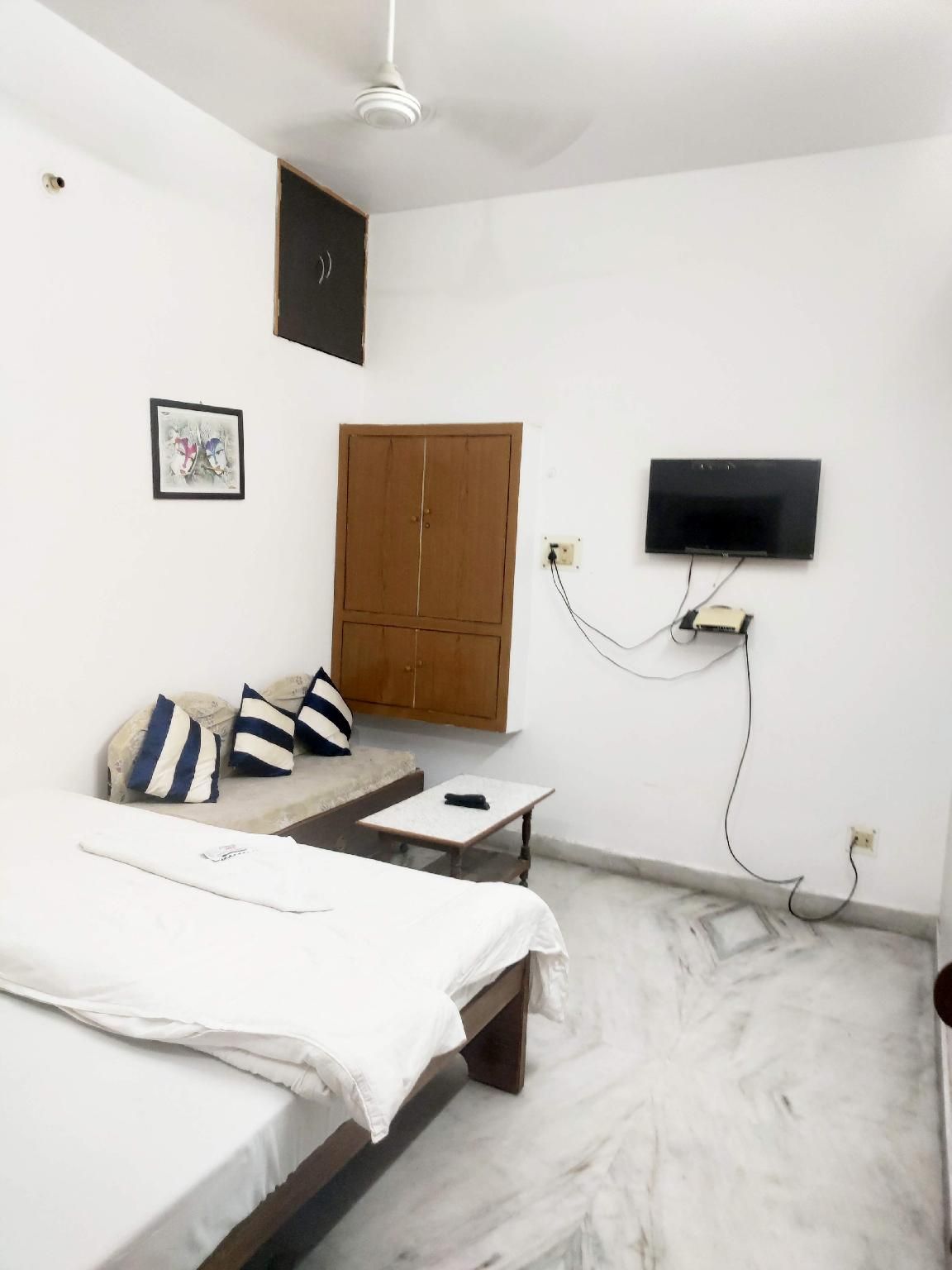 Standard Air Conditioning Room