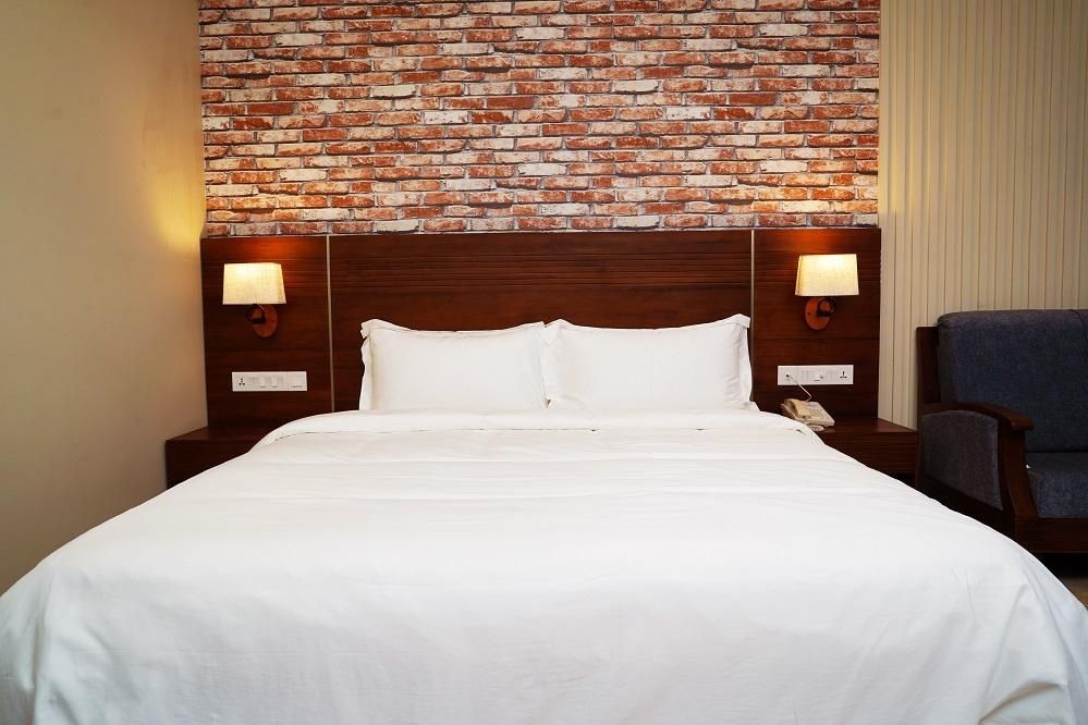 Melton Grove View Room