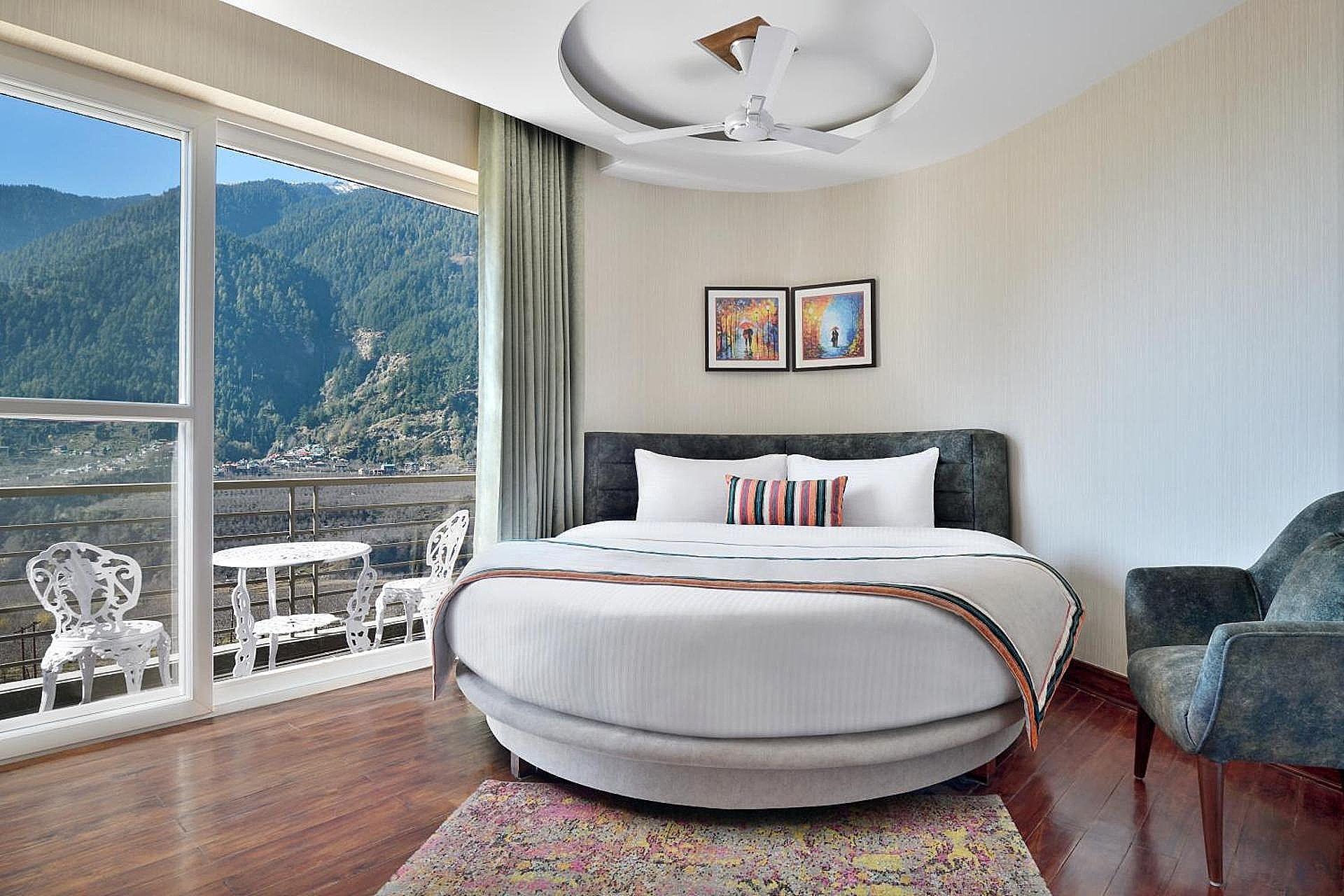 Premium Mountain View Room with Private balcony