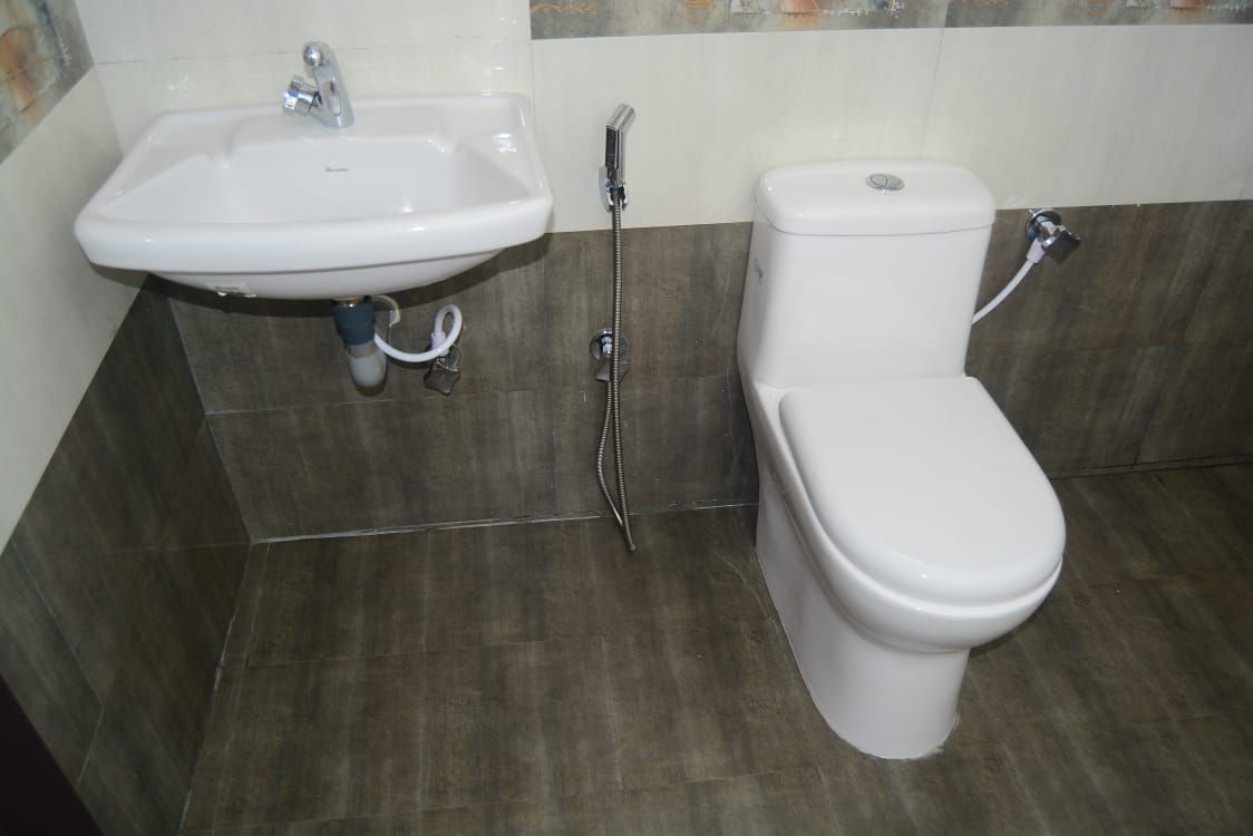 Vanam Holidays Deluxe Room 6