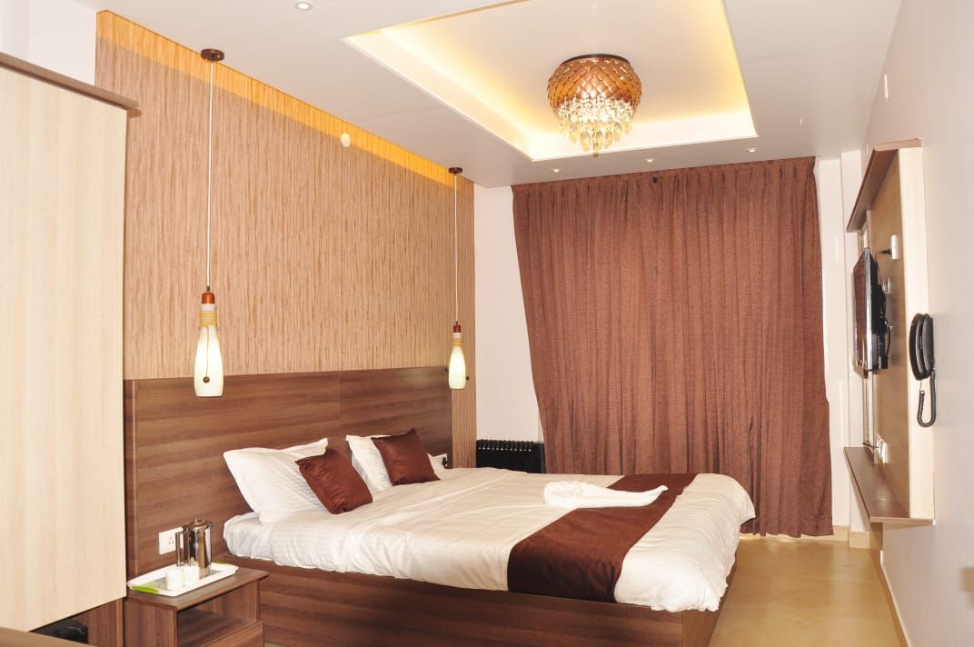 Vanam Holidays Deluxe Room 5