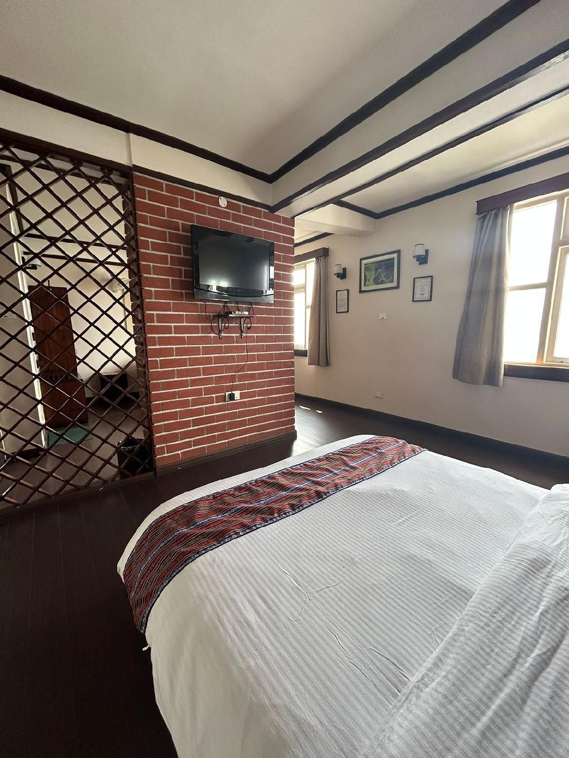 The Nettle & Fern Hotel Deluxe Room With Twin Bed 2