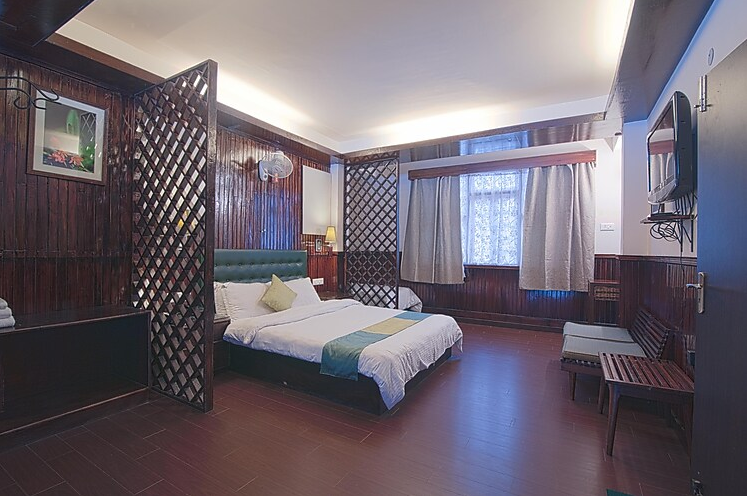 View Suite Room With Private Terrace - 5 Bedded