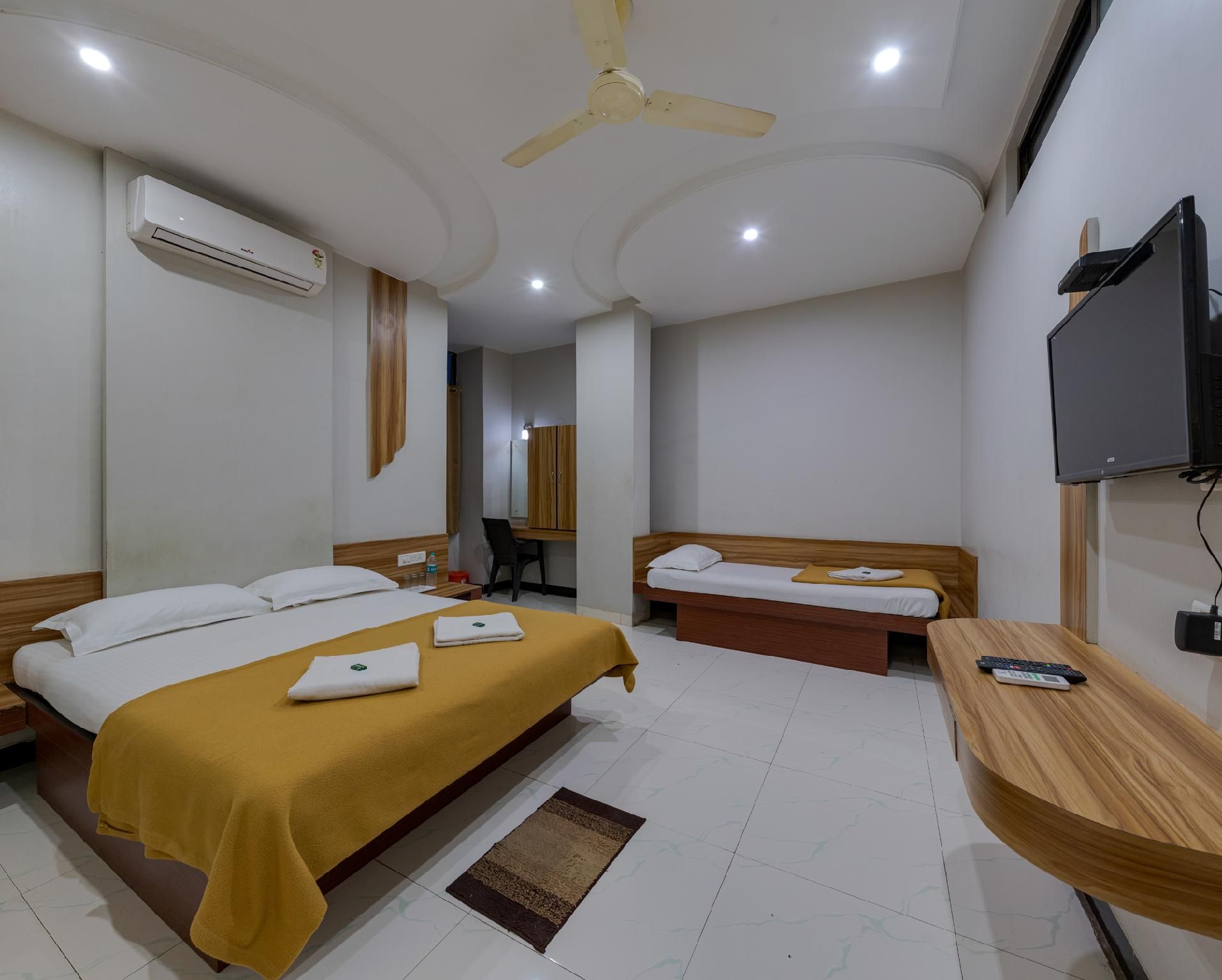 Triple Room with Air Conditioning