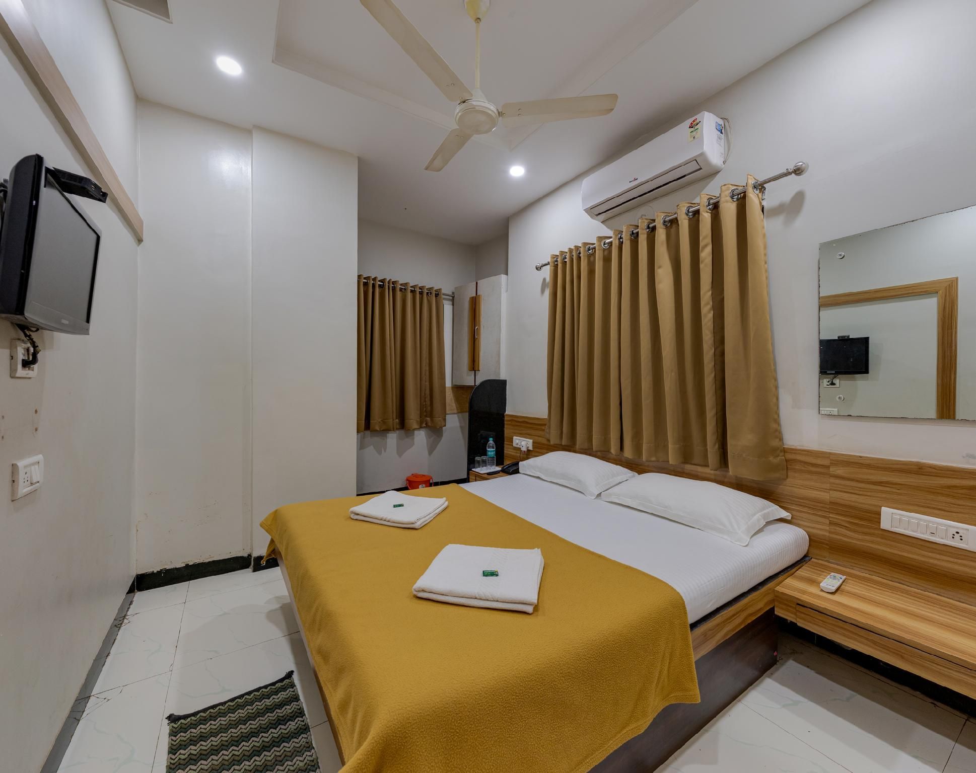 Double Room with Air Conditioning