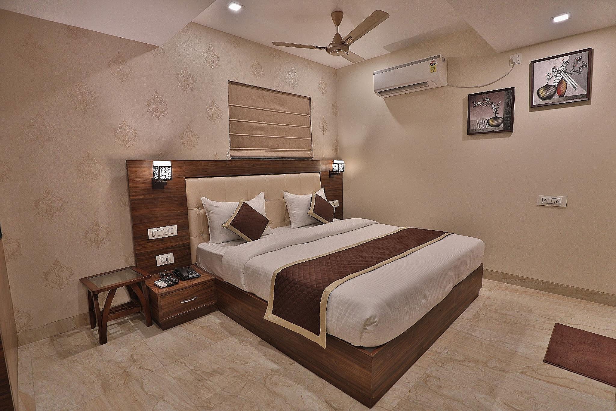 Classic City View Room