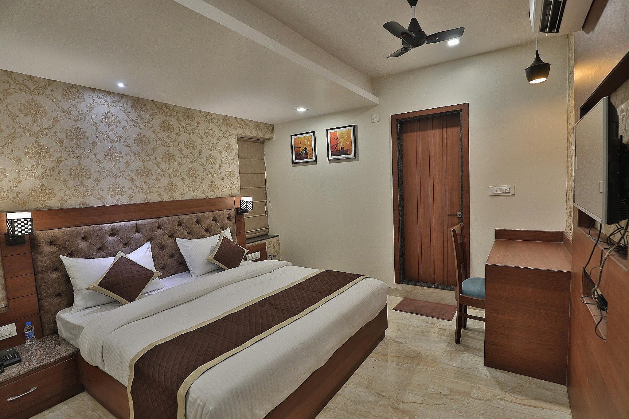 Superior Side Sea View Studio