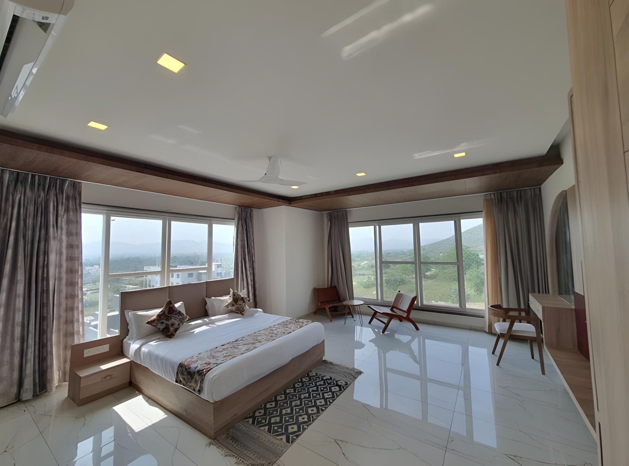 PRESIDENTIAL SUITE