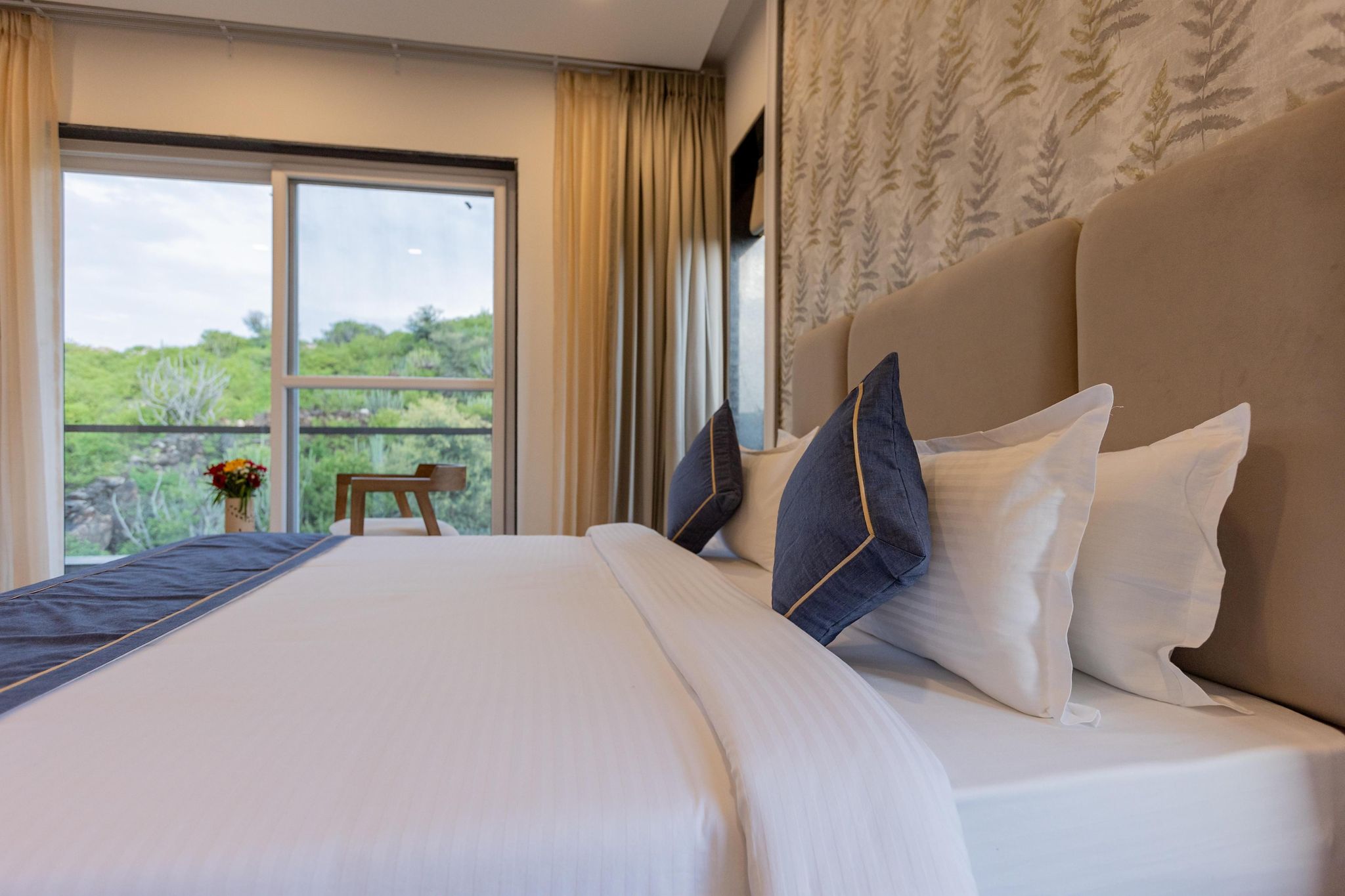 SURAMYA - A Luxury Boutique Hotel PREMIER ROOM WITH BALCONY 2