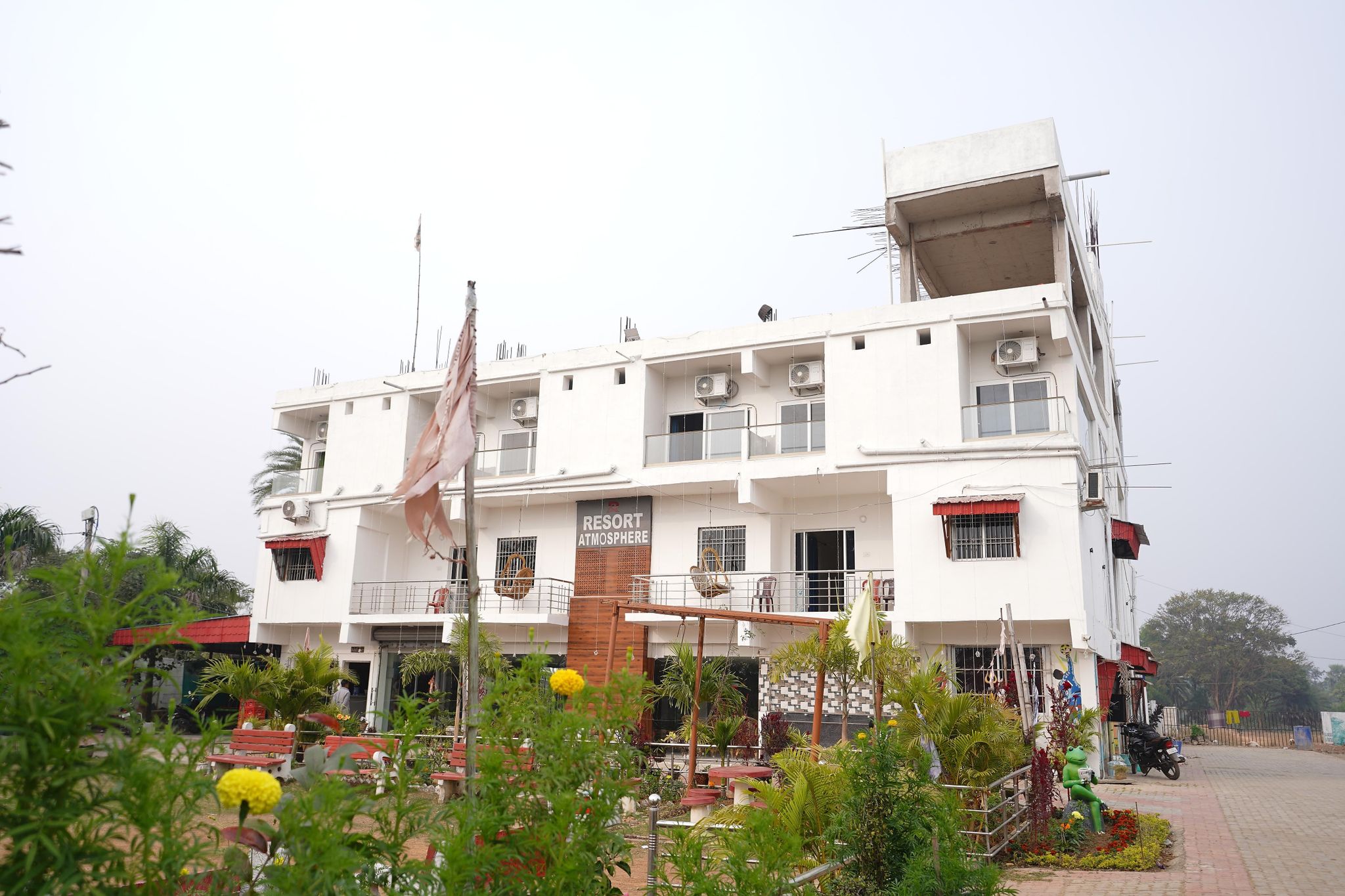 STAYMAKER Resort Atmosphere