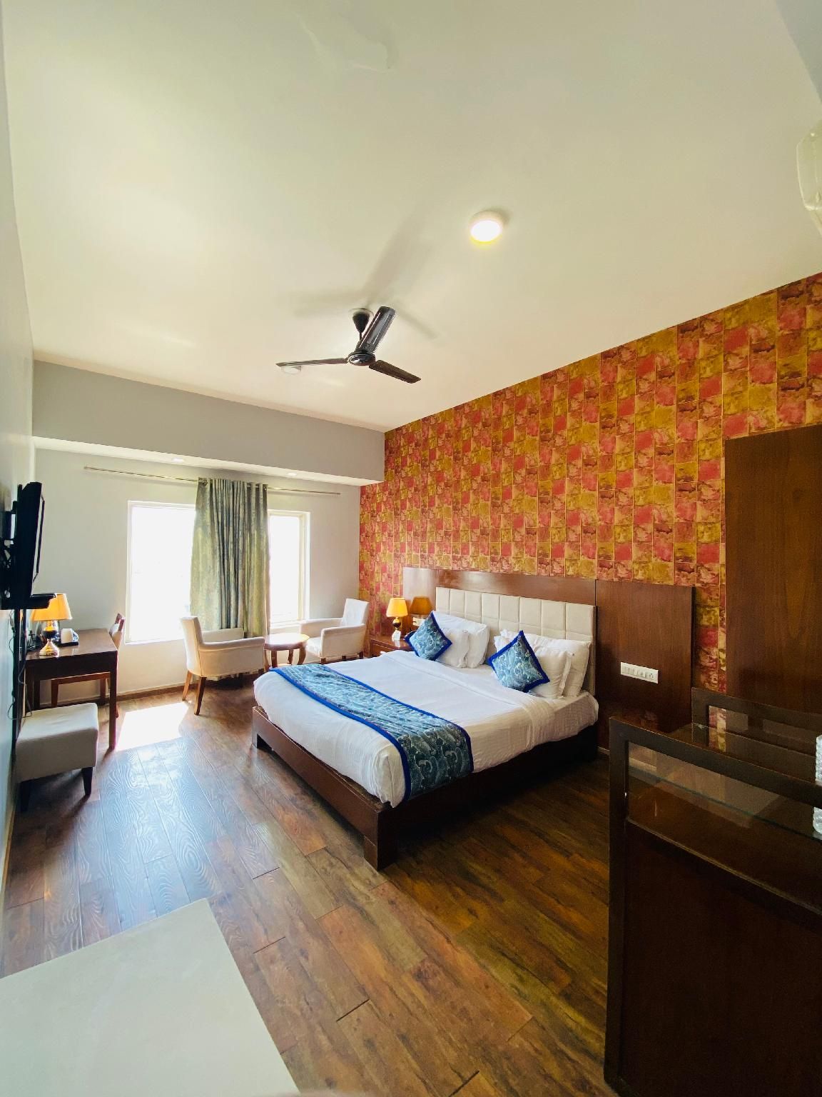 Super Deluxe Room