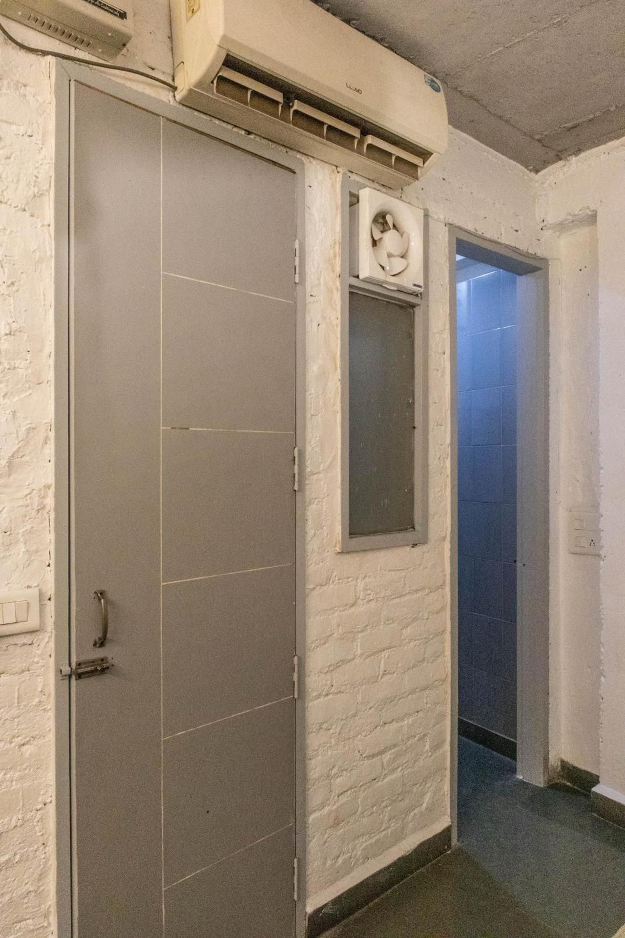 Private Room - 1 Double Bed